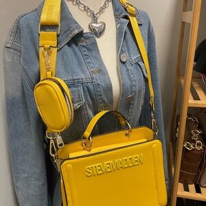 💛 Steve Madden Yellow Crossbody Bag 💛